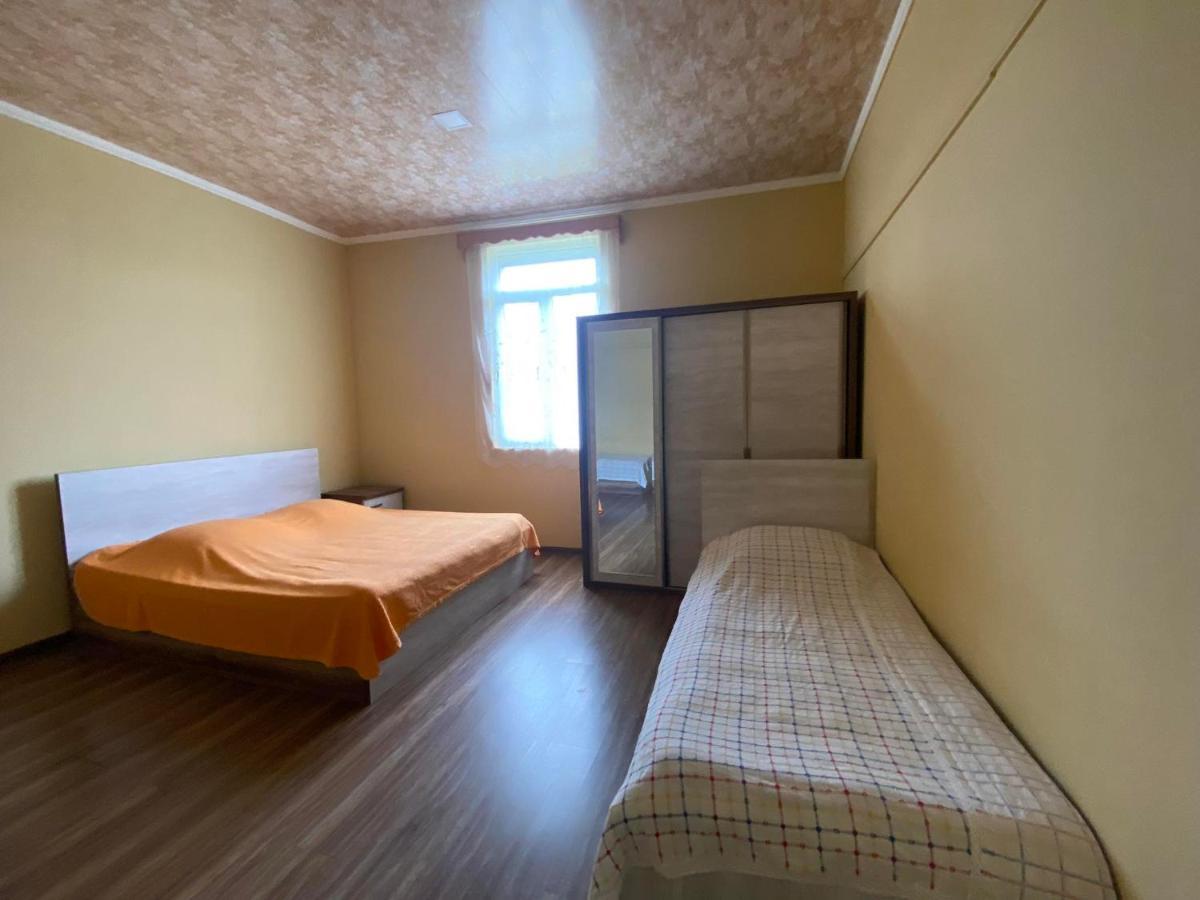 Natia Guest House Kobuleti Esterno foto