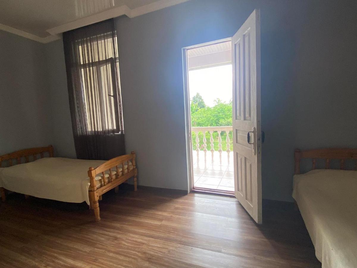 Natia Guest House Kobuleti Esterno foto